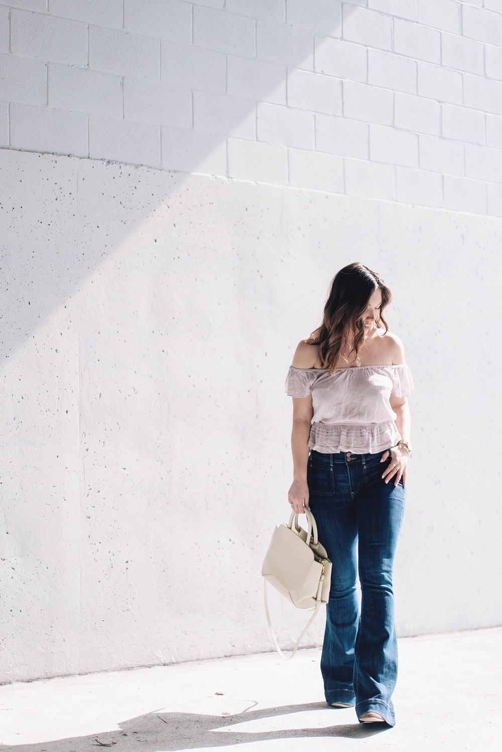 10-how-to-wear-off-the-shoulder-top.jpg