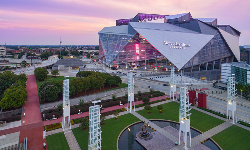 09-MercedesBenzStadium.jpg