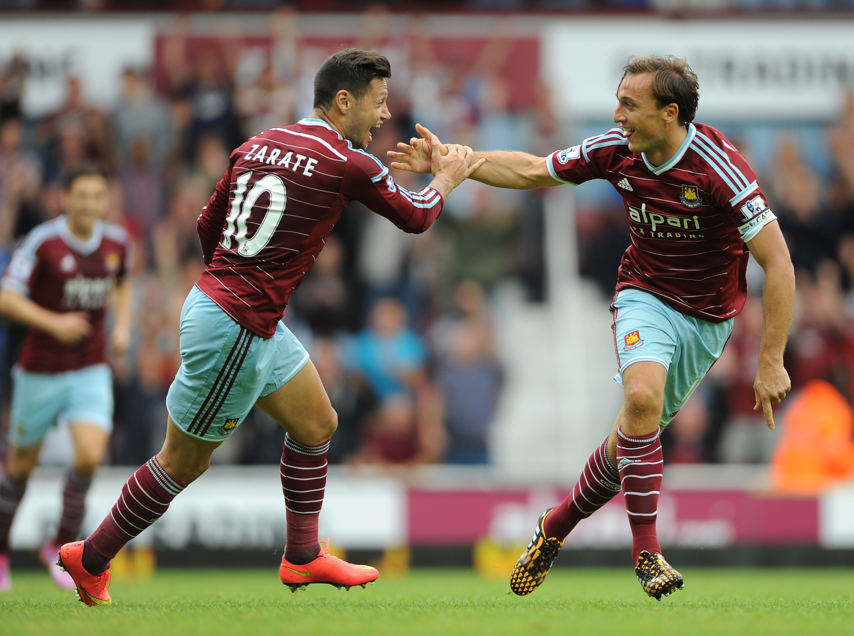 Mark Noble, Mauro Zarate